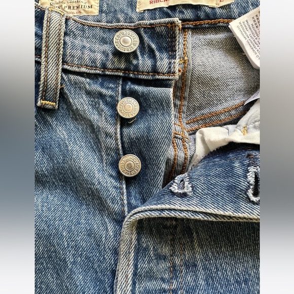 LEVI'S® Premium Ribcage Ankle Straight Jean in Georgie - Picture 12 of 13